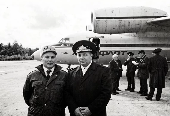 Начальник новоземельского полигона вице-адмирал В.С. Ярыгин и А.А. Миллер.