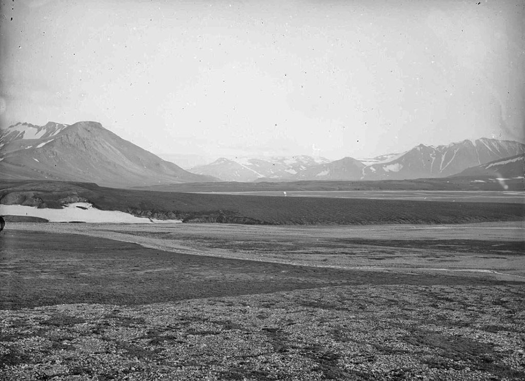 В долине Чиракина. Новая Земля.