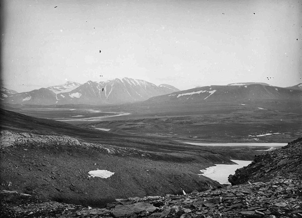 В долине Чиракина. Новая Земля.