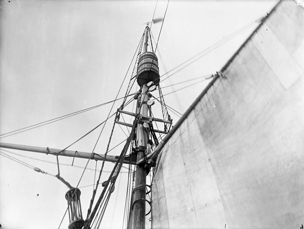 Воронье гнездо на большой мачте «Виллема Баренца»