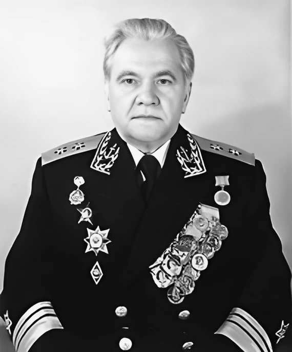 Вице-адмирал Юрий Сергеевич Яковлев